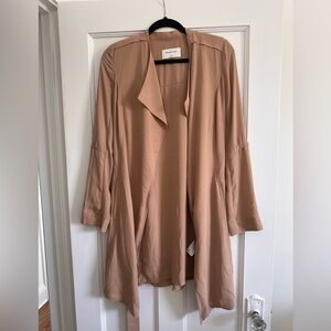 Aritzia Babaton QUINCEY JACKET Camel Flowy Belted Trench Coat Size XS